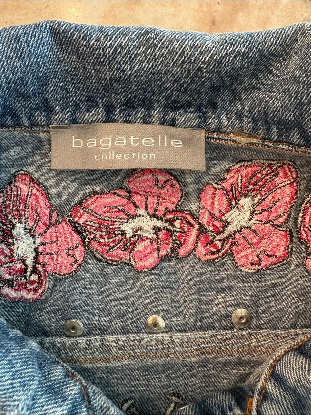 Festival Denim Jean Jacket Full Embroidered Flower Bees Studs Medium - Picture 5 of 15